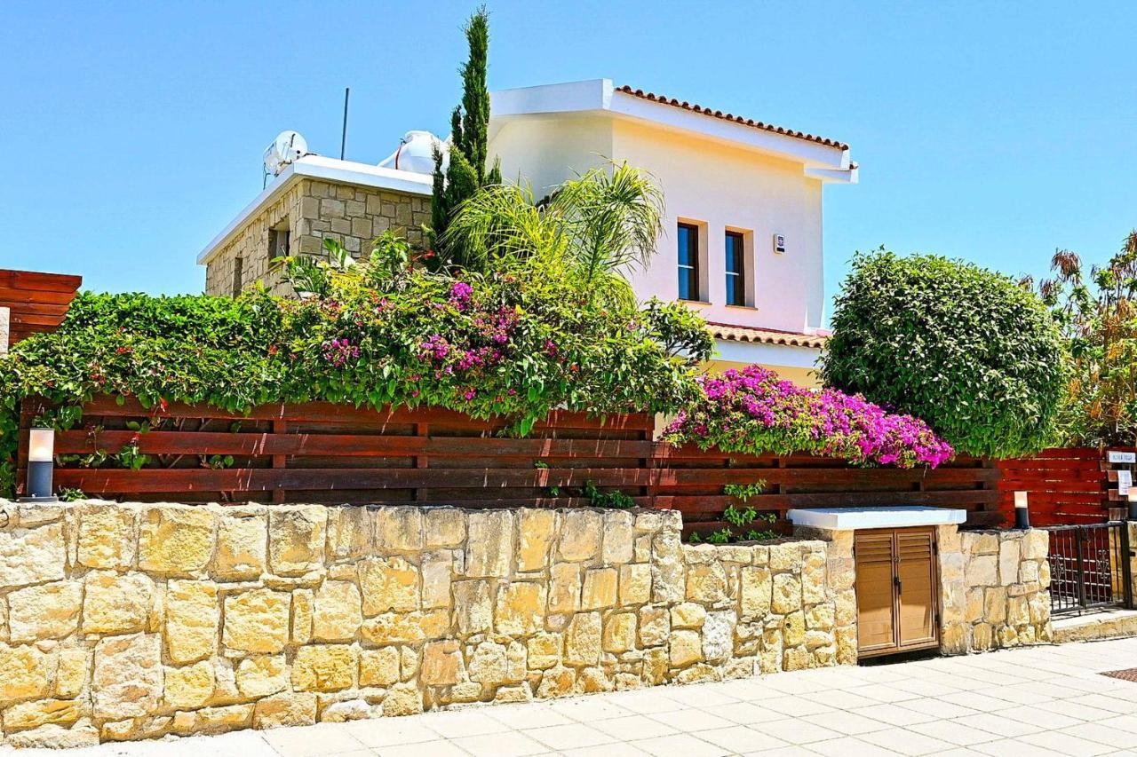 Villa Olivia Coral Peyia Exterior photo